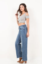 Load image into Gallery viewer, *Restock* Dual Accent Crossover Cuff Detailing Denim Jeans