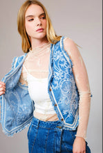 Load image into Gallery viewer, Western Garment Washed Denim Vest