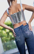 Load image into Gallery viewer, Mid Rise Super Flare Star Rhinestone On Back Pockets Jeans