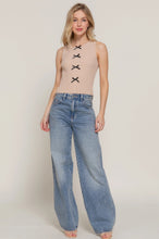 Load image into Gallery viewer, Sleeveless Crew Neck with Front Ribbon Spring Sweater In White &amp; Beige