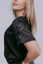 Load image into Gallery viewer, Sequins Horse Sleeve Blouse