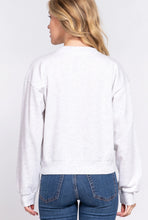 Load image into Gallery viewer, Long Sleeve Round Neck Crop Sweatshirt