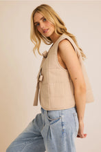 Load image into Gallery viewer, Round Neck Front Tie Puffle Vest