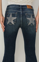 Load image into Gallery viewer, Mid Rise Super Flare Star Rhinestone On Back Pockets Jeans