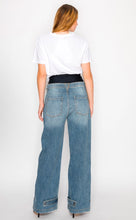 Load image into Gallery viewer, Adjustable Hem Knit Band Wide Leg Jeans