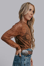 Load image into Gallery viewer, Roses Lace Top