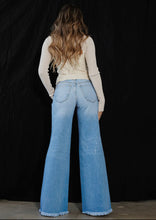 Load image into Gallery viewer, Lana Wide Jeans