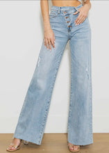 Load image into Gallery viewer, Coco Wide Jeans Light Wash