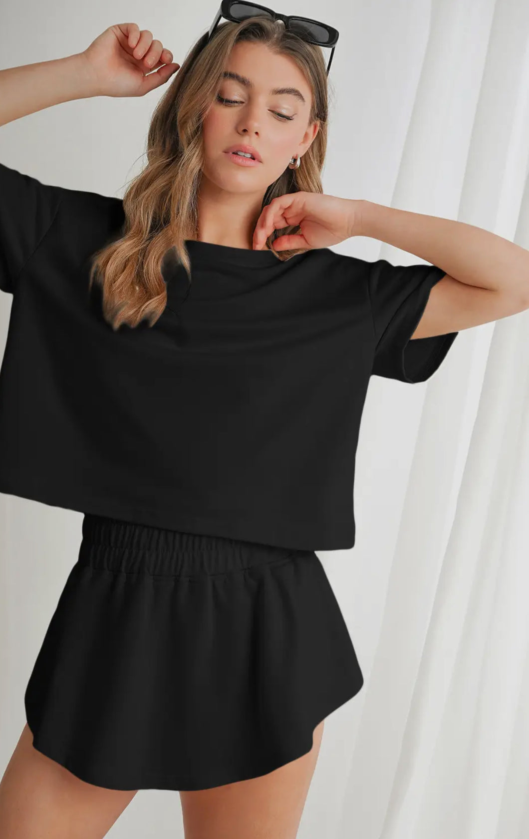 Cropped Tee& Ruffled High Waist Skort Set