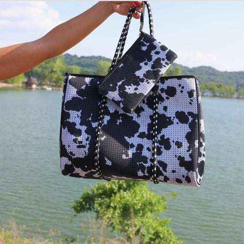 Large Tote in Black Cowhide