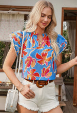Load image into Gallery viewer, Floral Print Pompom Trim Flutter Sleeve Top