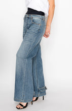 Load image into Gallery viewer, Adjustable Hem Knit Band Wide Leg Jeans