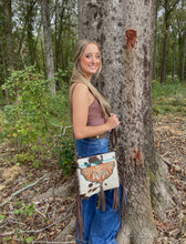 Load image into Gallery viewer, Cowhide Hand Painted Tooled Leather Fringe Purse