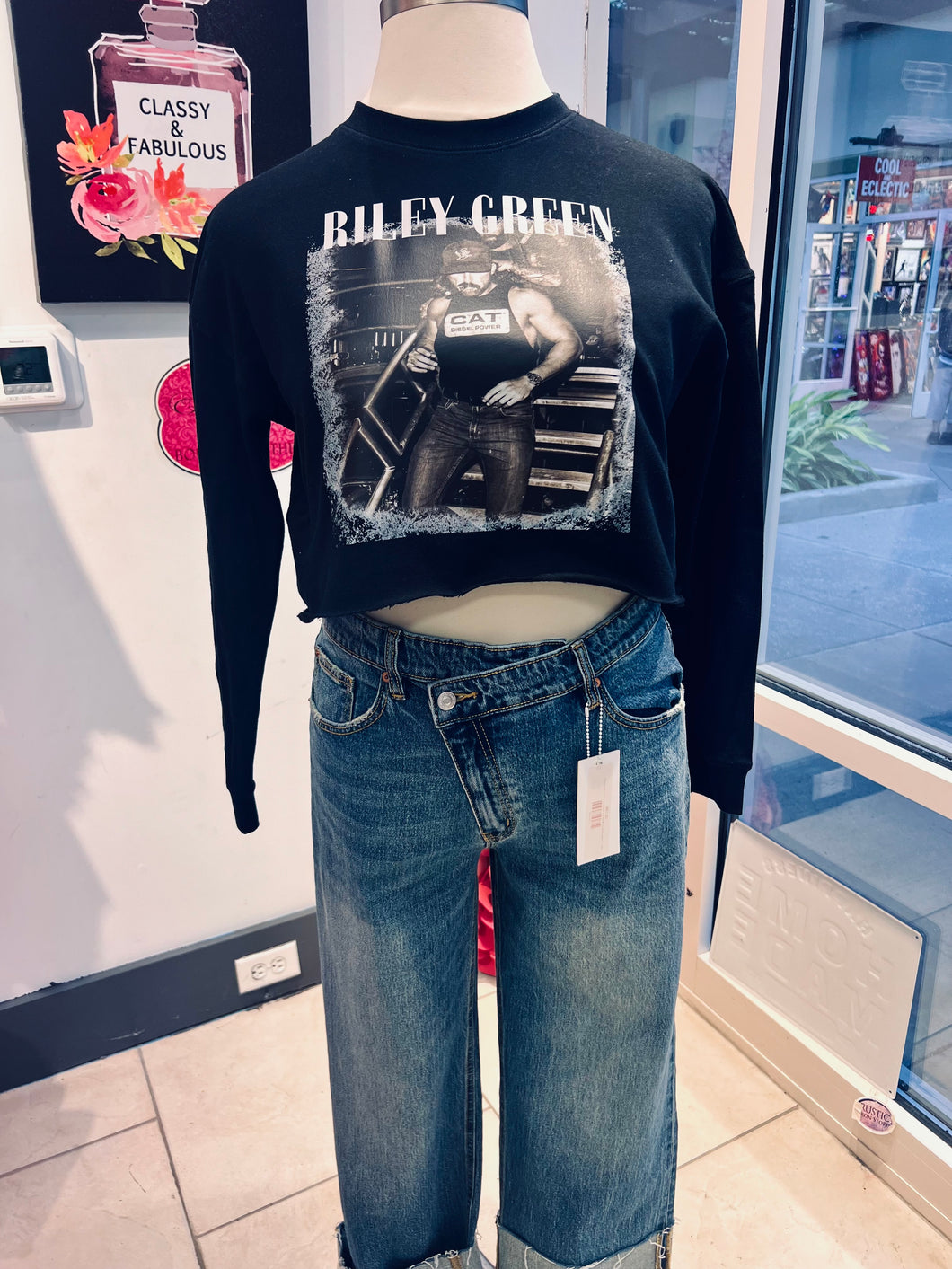 Riley…Crop Sweatshirt