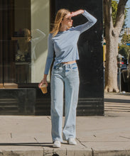 Load image into Gallery viewer, High Rise Super Wide Leg Jeans