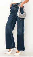 Load image into Gallery viewer, High Rise Wide Cargo Jeans