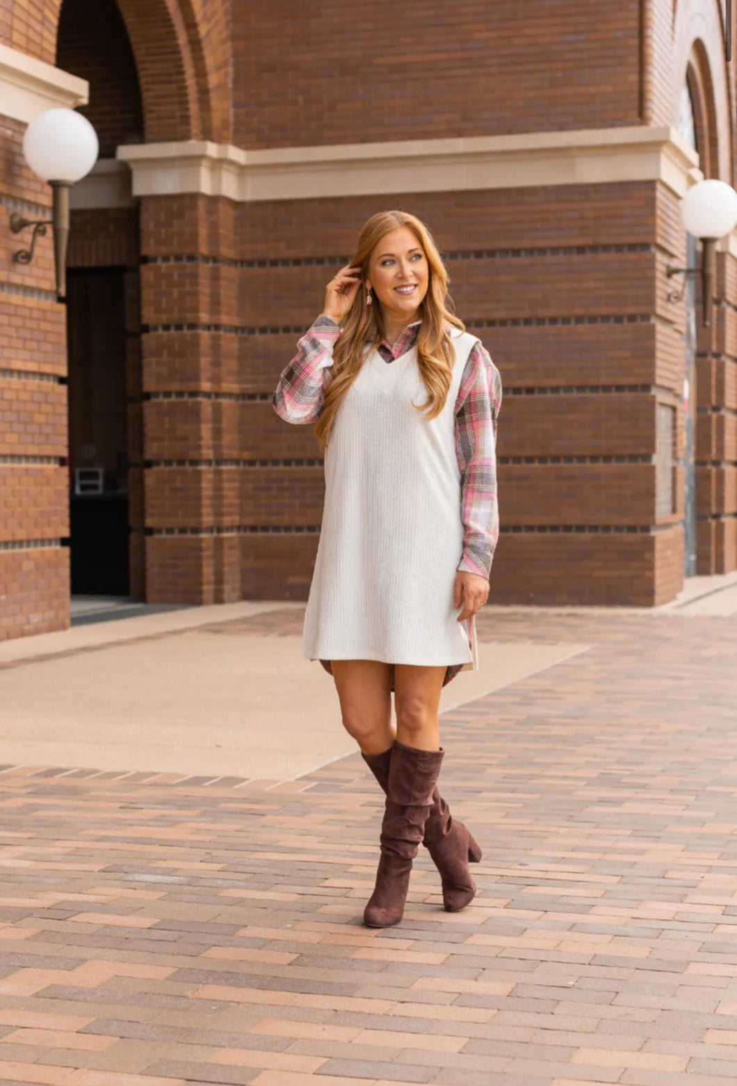 Bare Elegance Cream Sleeveless Sweater Dress