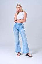 Load image into Gallery viewer, High Rise Ultra Stretch Flare with Center Seams - Sneak Peek Denim