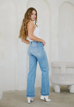 Load image into Gallery viewer, Corset High Rise Modern Wide Jeans