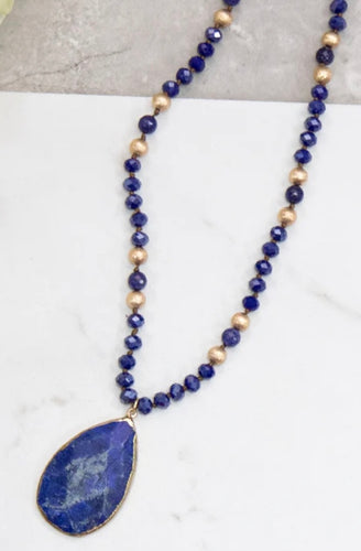 Nature’s Beauty Beaded Necklace with Stone Pendant/Blue