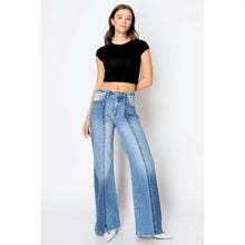 Load image into Gallery viewer, Tummy Control 90&#39;s Vintage High Rise Stretch Flared Jeans