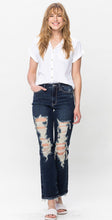 Load image into Gallery viewer, Judy Blues Distressed Dark Wash Capri Jeans