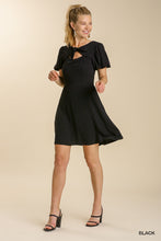 Load image into Gallery viewer, Black Linen Blend Puff Sleeve Dress