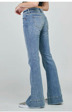 Load image into Gallery viewer, Retro Low Rise Super Flare Jeans