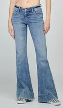 Load image into Gallery viewer, Retro Low Rise Super Flare Jeans